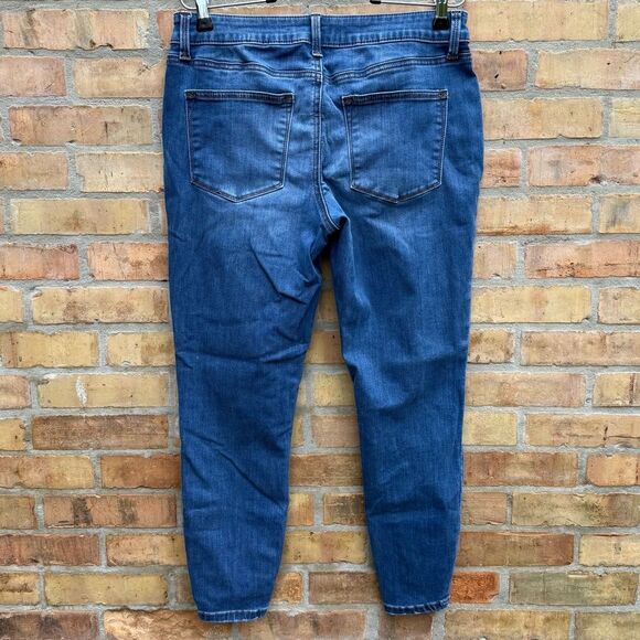 Maurices Comfort Stretch Jeans Medium - Picture 4 of 8